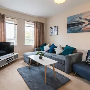 Apartment Lambley Court - Light, Open And Inviting, Nottingham