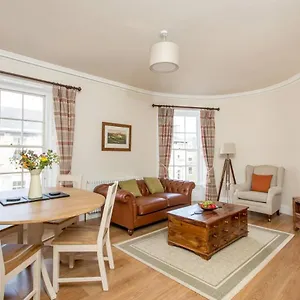 Joivy Stylish In Trendy New Town Location Apartment Edinburgh